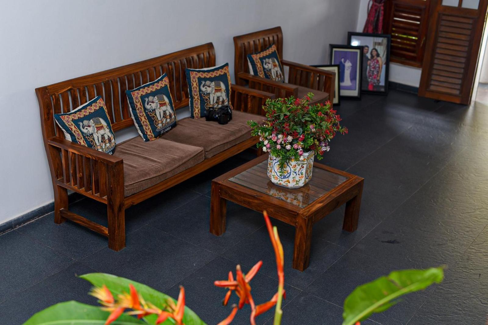 4Ty Two Homestay Galle Exterior photo