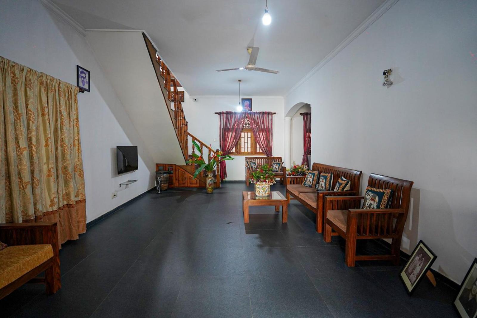 4Ty Two Homestay Galle Exterior photo