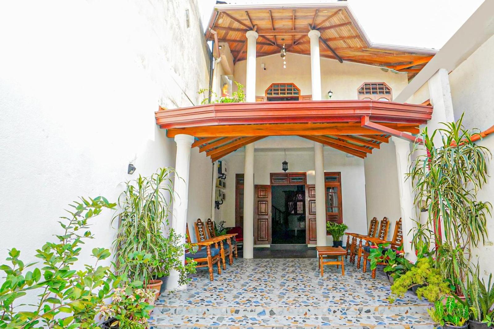 4Ty Two Homestay Galle Exterior photo